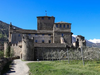 Sarriod de la Tour Castle