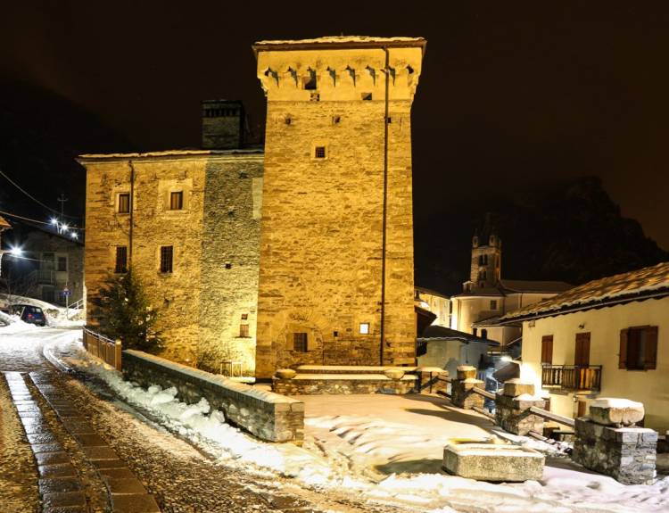 Château des Seigneurs d'Avise 3