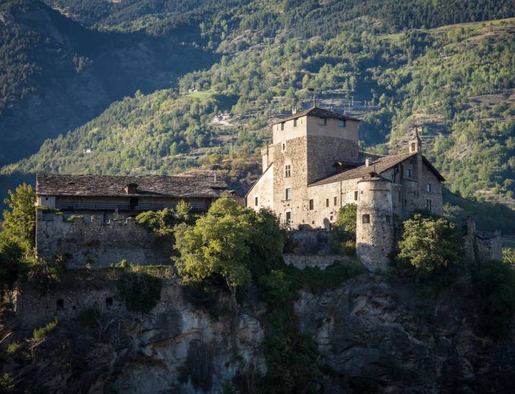 Castello Sarriod de la Tour 1